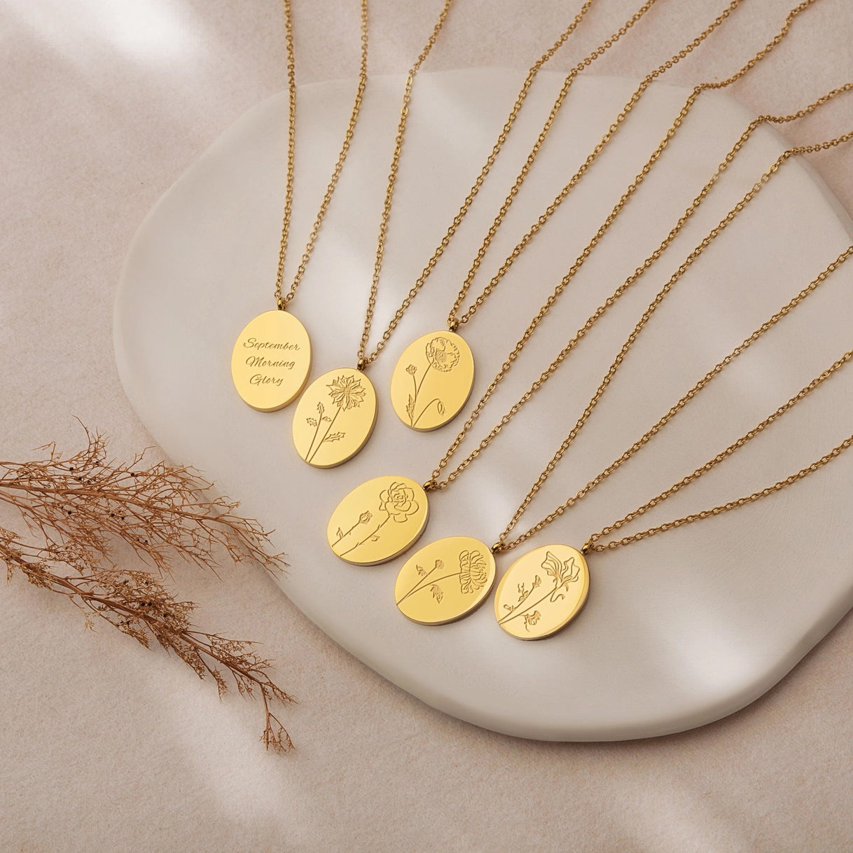 "I Love You Mom" Oval Birth Flower Necklace