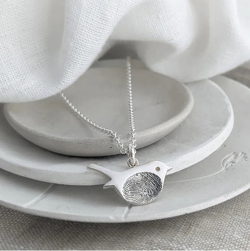 Personalized Fingerprint Robin Necklace – Custom Back Engraved Name Memorial Bird Pendant