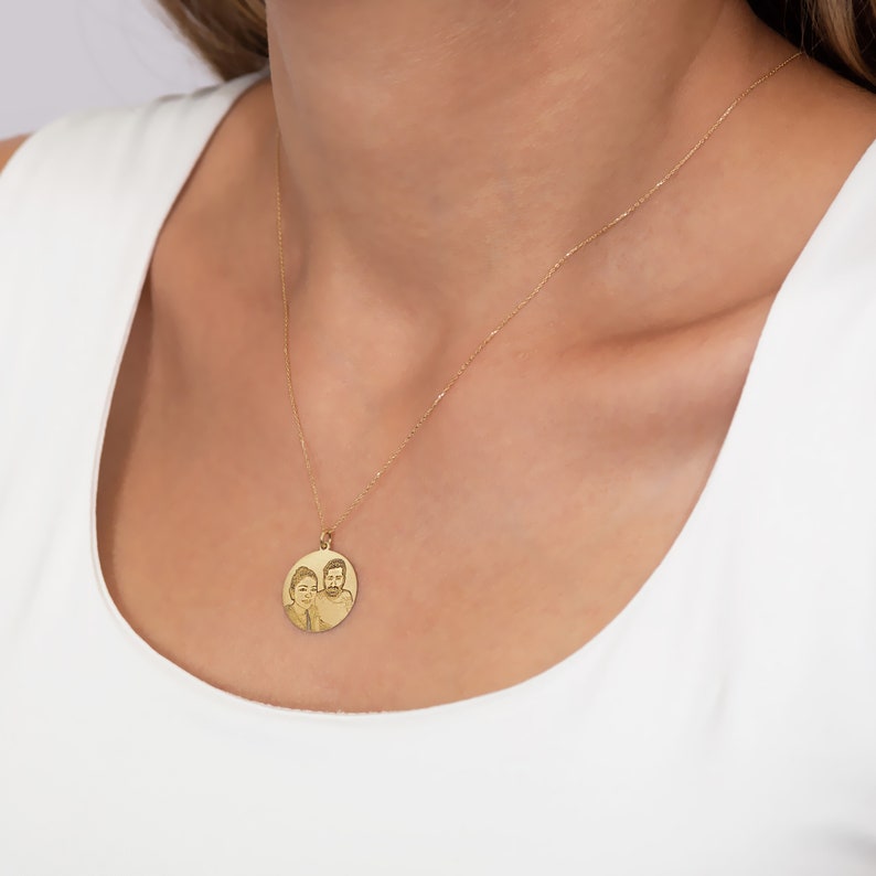 Personalized Picture Disc Engraved Photo Necklace